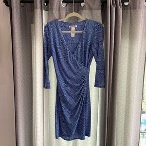 Women’s size 6 laundry by design wrap dress